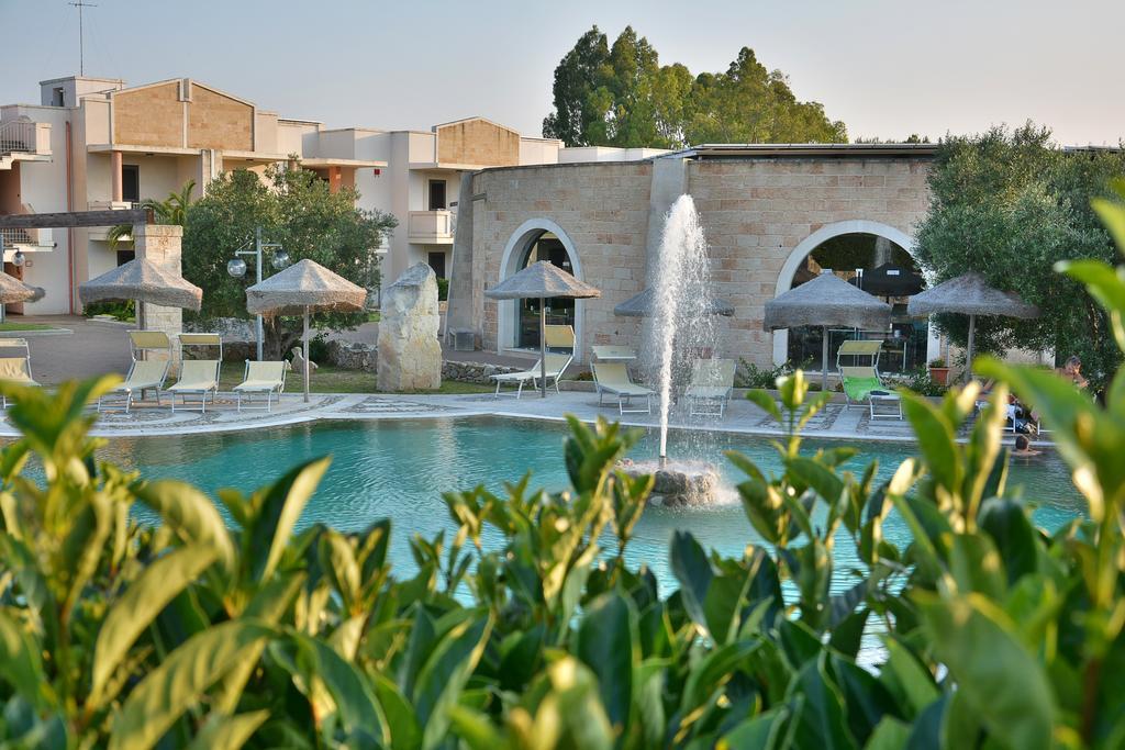טורה דל'אורסו Hotel Thalas Club מראה חיצוני תמונה