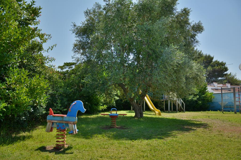 טורה דל'אורסו Hotel Thalas Club מראה חיצוני תמונה