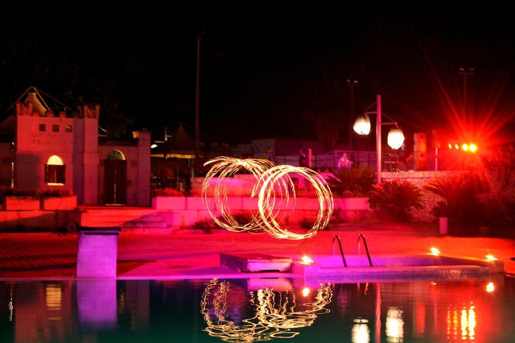 טורה דל'אורסו Hotel Thalas Club מראה חיצוני תמונה