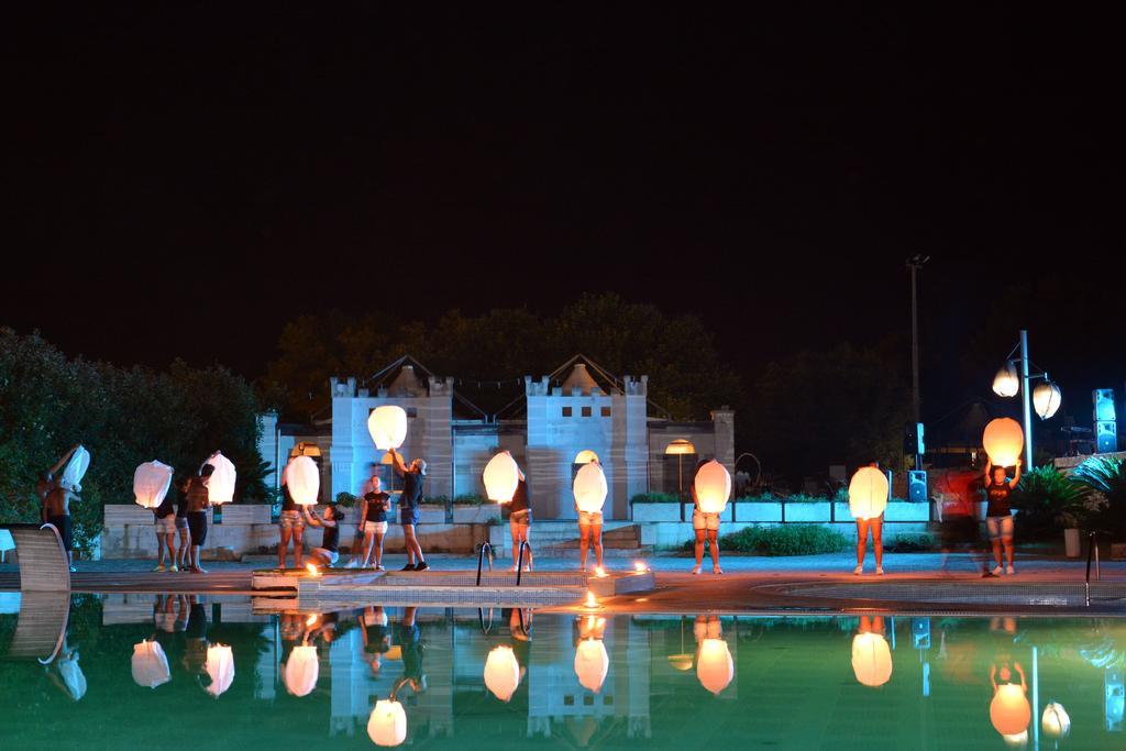 טורה דל'אורסו Hotel Thalas Club מראה חיצוני תמונה