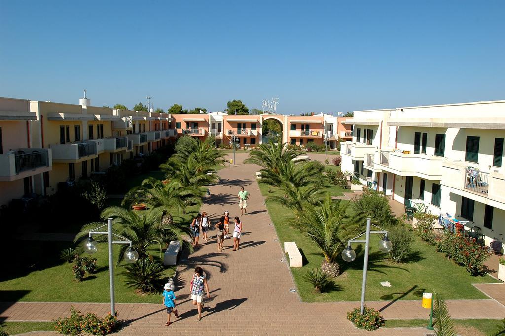 טורה דל'אורסו Hotel Thalas Club מראה חיצוני תמונה